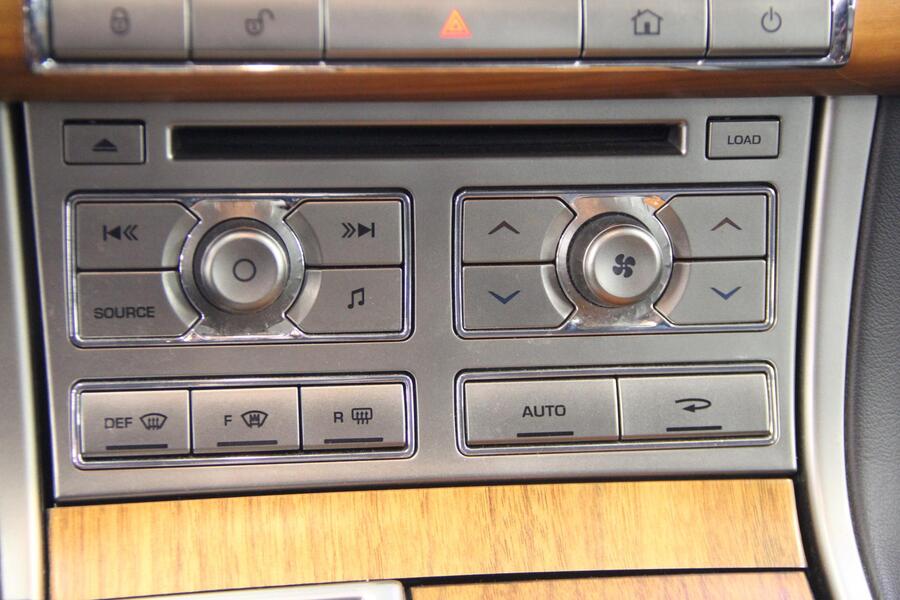 Jaguar XF vaihtoauto