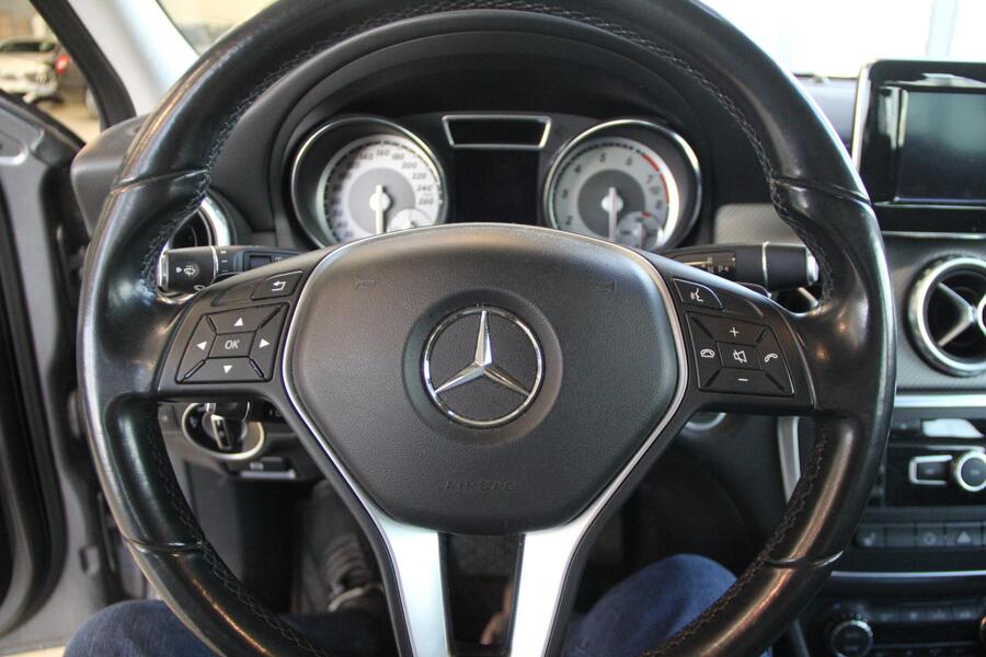 Mercedes-Benz GLA vaihtoauto