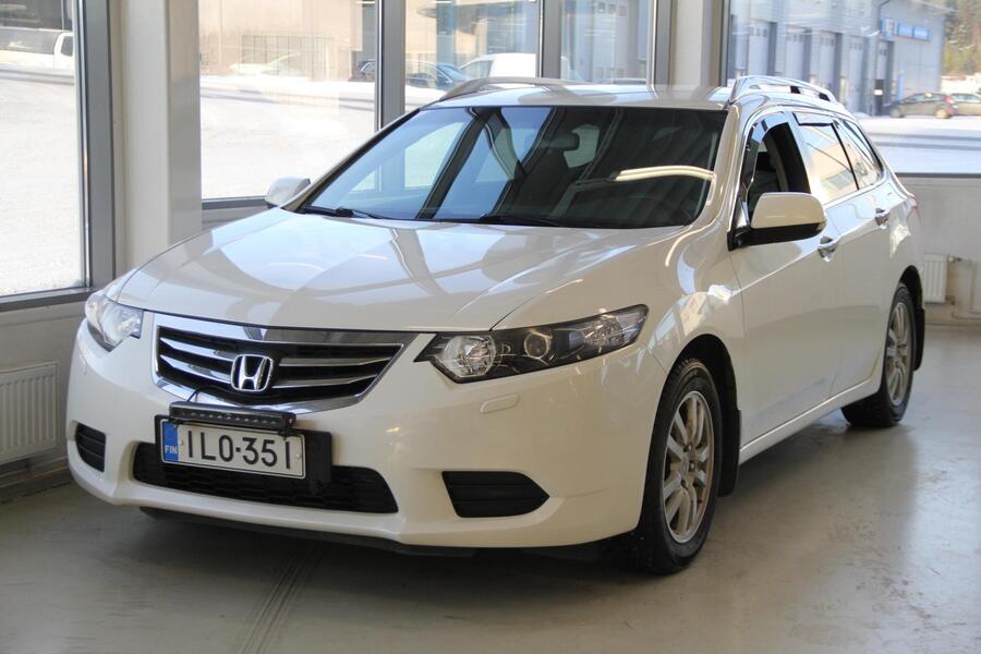 Honda Accord vaihtoauto