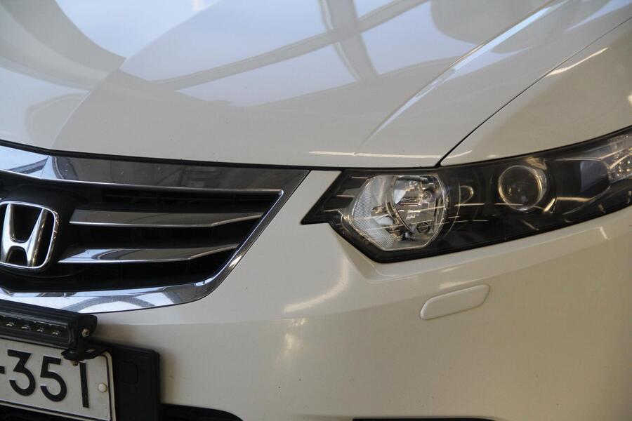 Honda Accord vaihtoauto