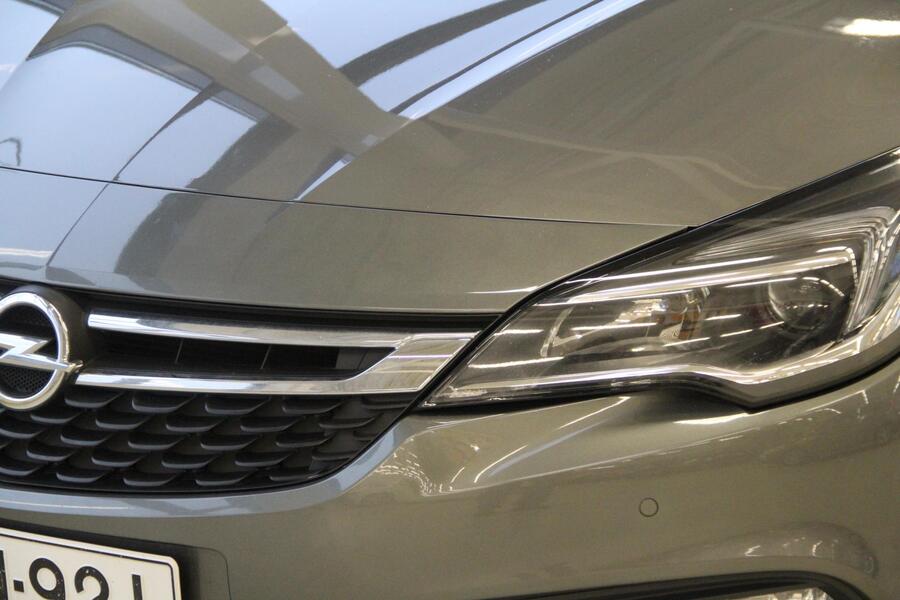 Opel Astra vaihtoauto