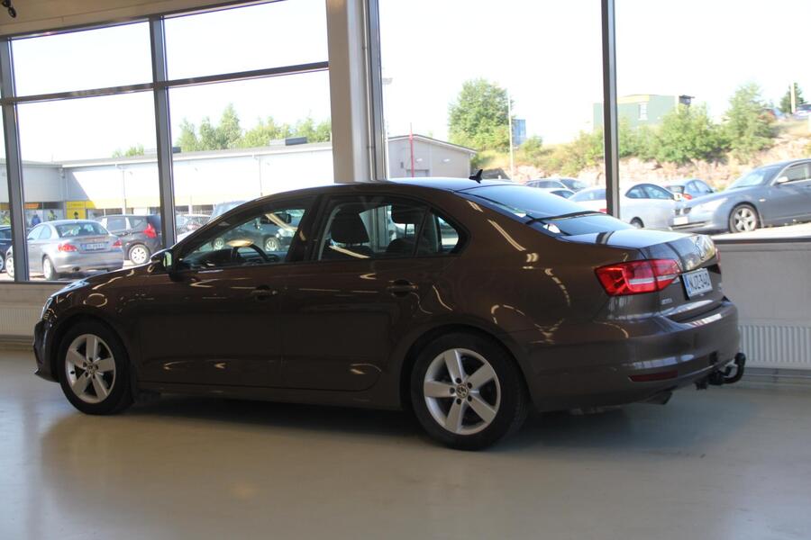 Volkswagen Jetta vaihtoauto