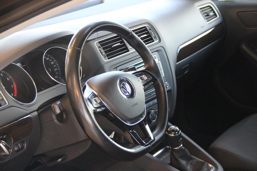 Volkswagen Jetta vaihtoauto