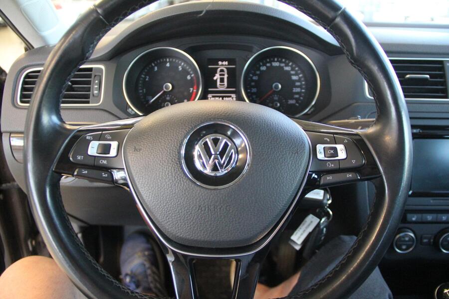 Volkswagen Jetta vaihtoauto