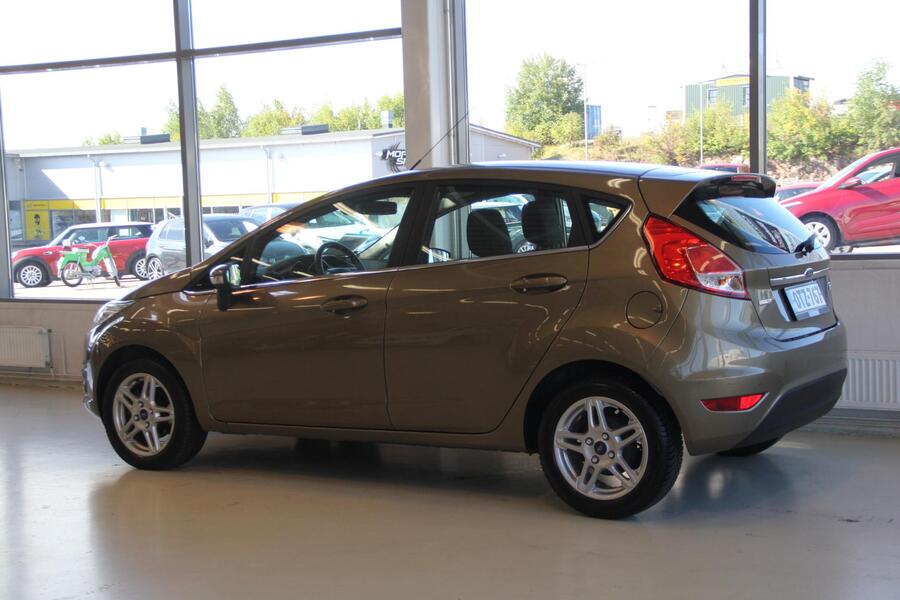 Ford Fiesta vaihtoauto