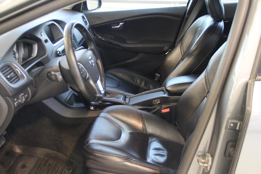 Volvo V40 vaihtoauto