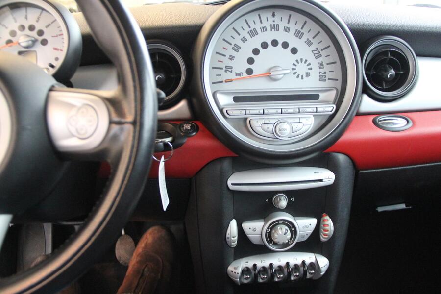 Mini Cooper vaihtoauto