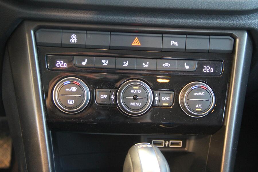 Volkswagen T-Roc vaihtoauto