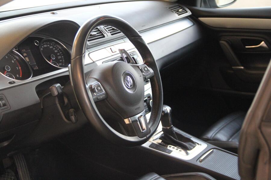 Volkswagen Passat CC vaihtoauto