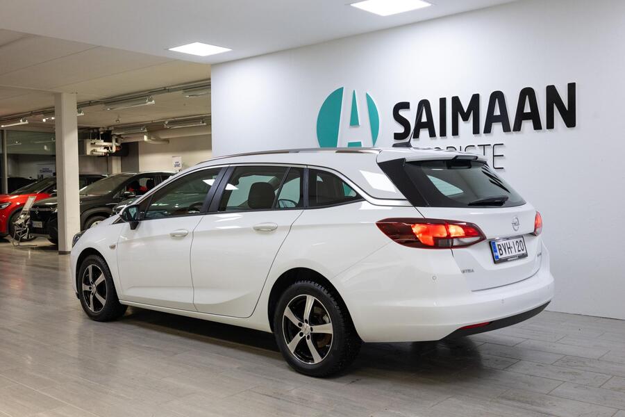 Opel Astra vaihtoauto