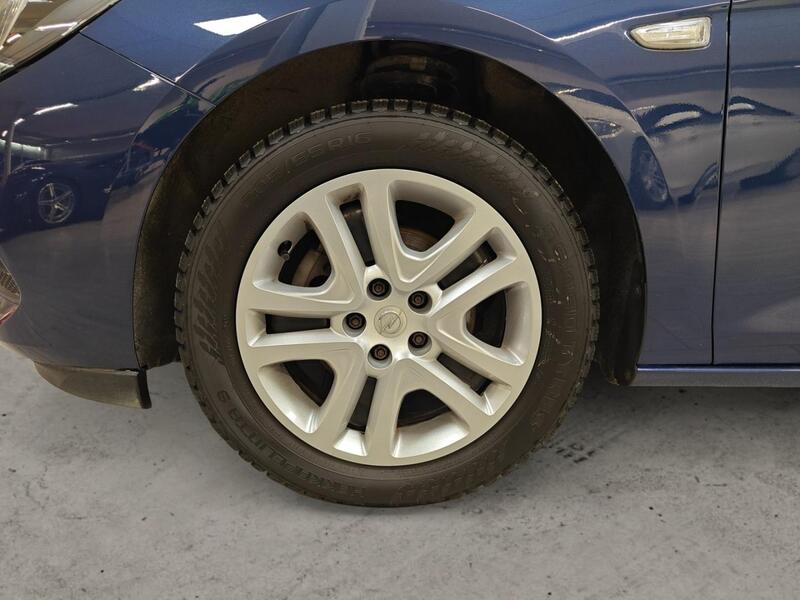 Opel Astra vaihtoauto