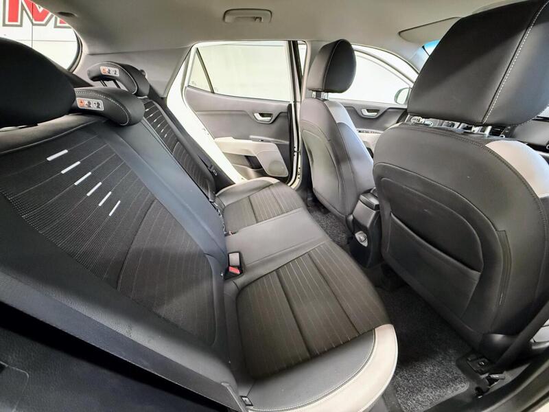 Kia Stonic vaihtoauto