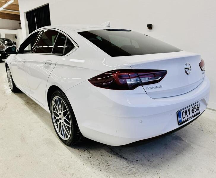Opel Insignia vaihtoauto