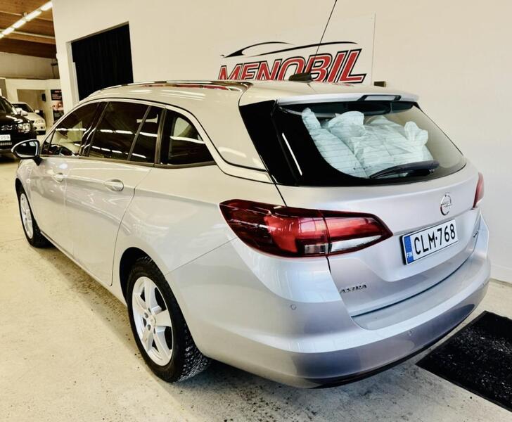 Opel Astra vaihtoauto