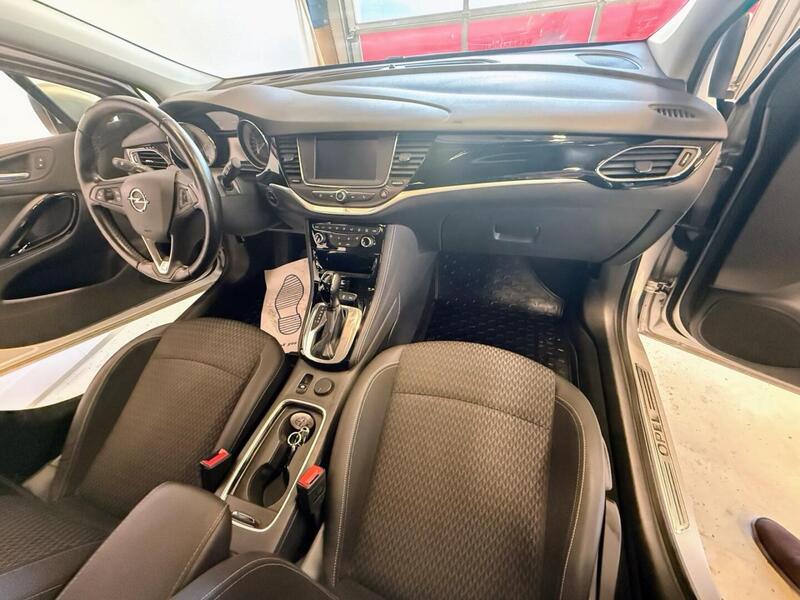 Opel Astra vaihtoauto