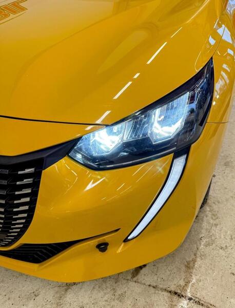 Peugeot 208 vaihtoauto