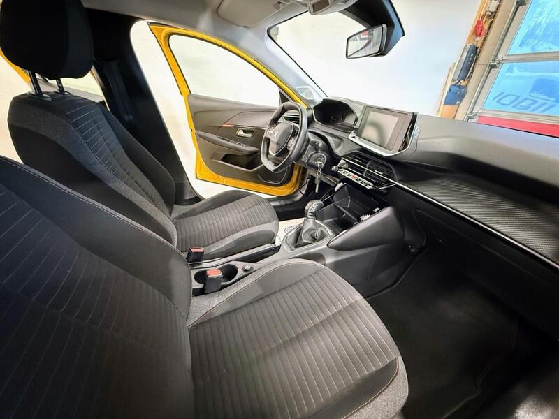 Peugeot 208 vaihtoauto