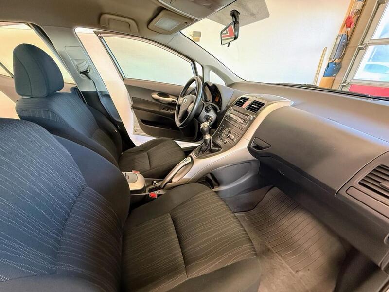 Toyota Auris vaihtoauto