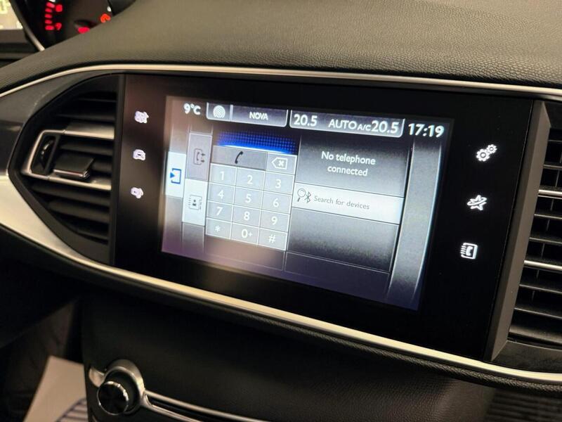 Peugeot 308 vaihtoauto