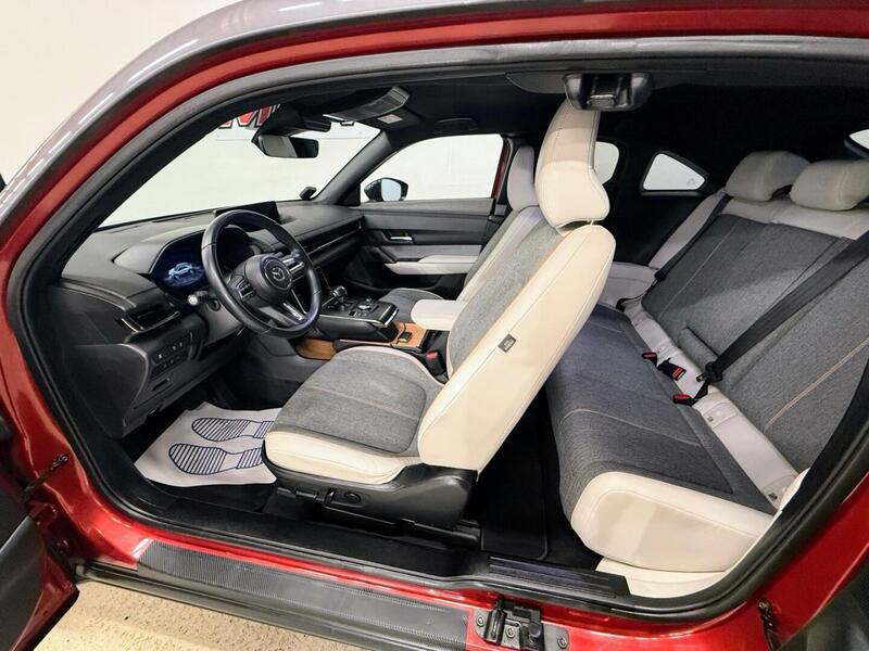 Mazda MX-30 vaihtoauto