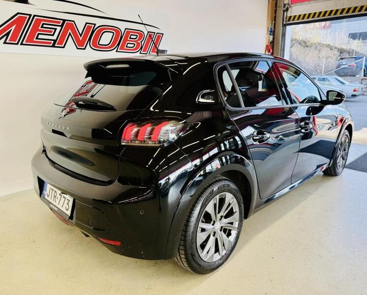 Peugeot e-208 vaihtoauto
