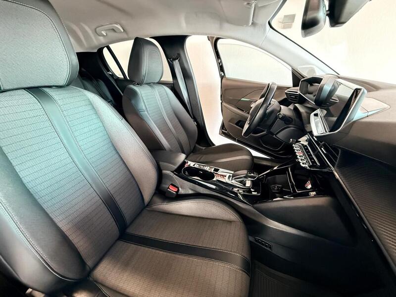 Peugeot e-208 vaihtoauto