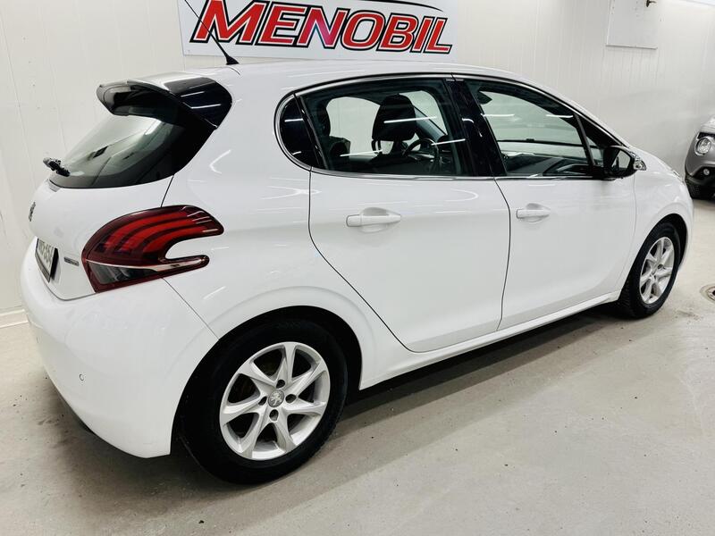 Peugeot 208 vaihtoauto