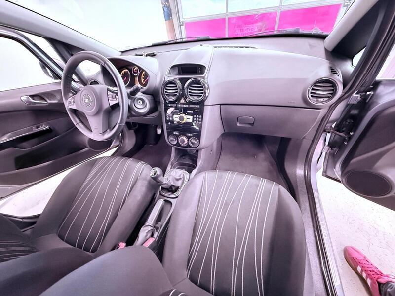 Opel Corsa vaihtoauto