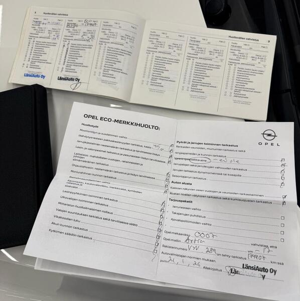 Opel Astra vaihtoauto