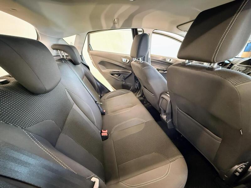 Ford Fiesta vaihtoauto