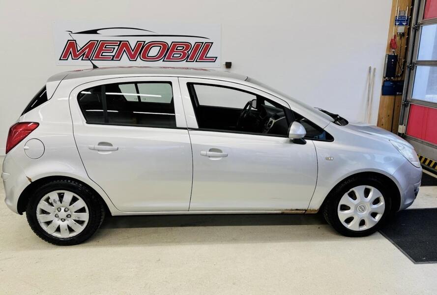 Opel Corsa vaihtoauto