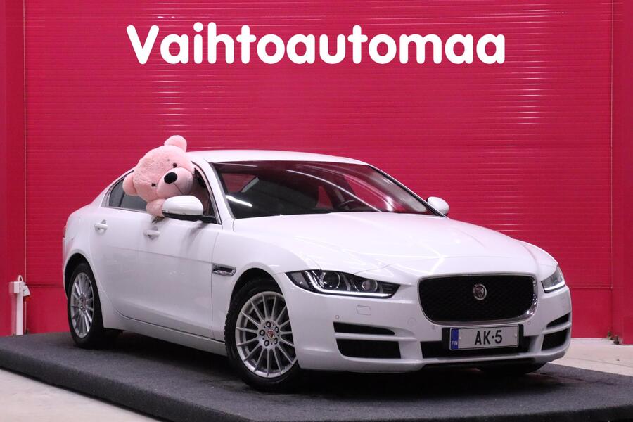 Jaguar XE vaihtoauto