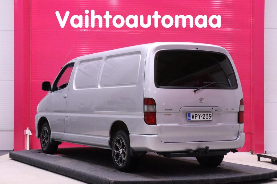 Toyota Hiace vaihtoauto