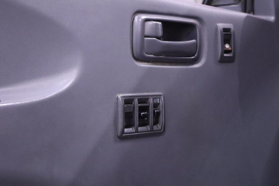 Toyota Hiace vaihtoauto