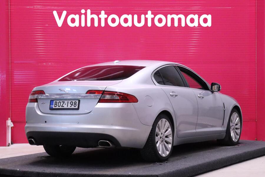 Jaguar XF vaihtoauto