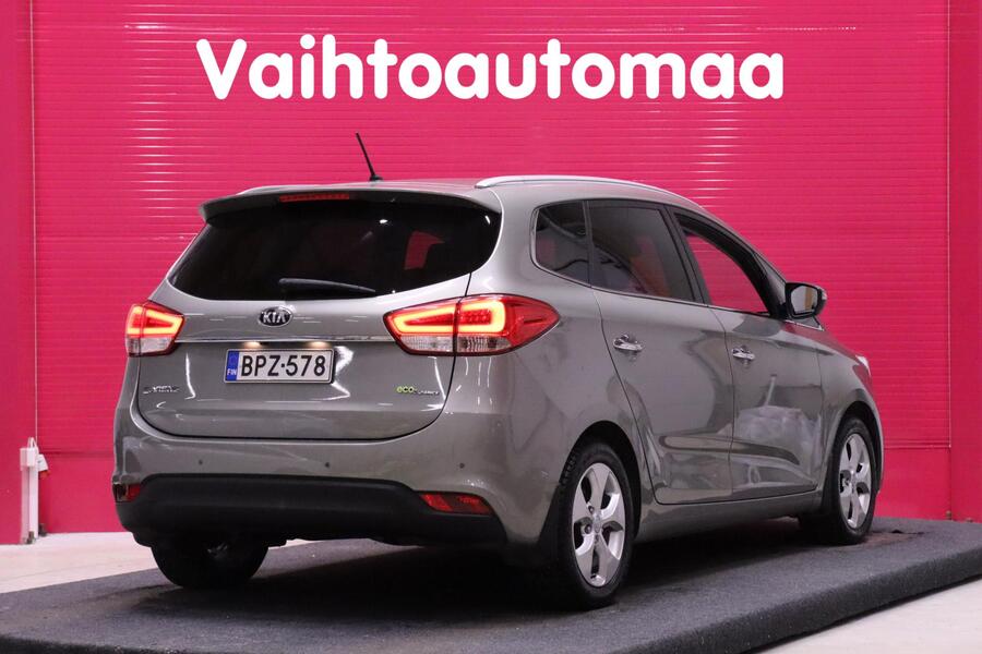 Kia Carens vaihtoauto