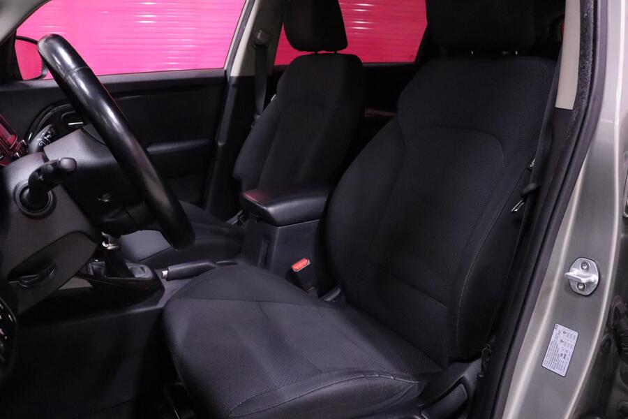 Kia Carens vaihtoauto