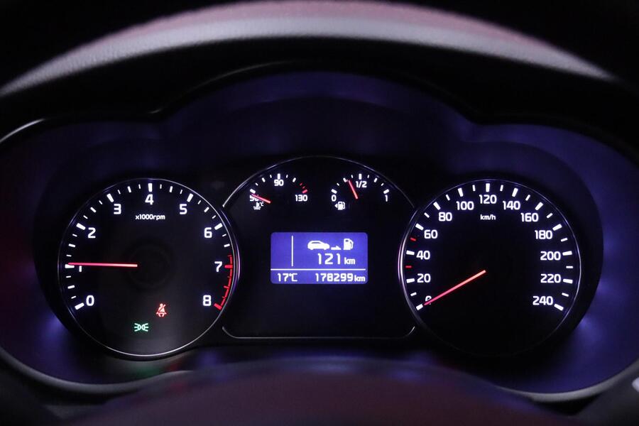 Kia Carens vaihtoauto