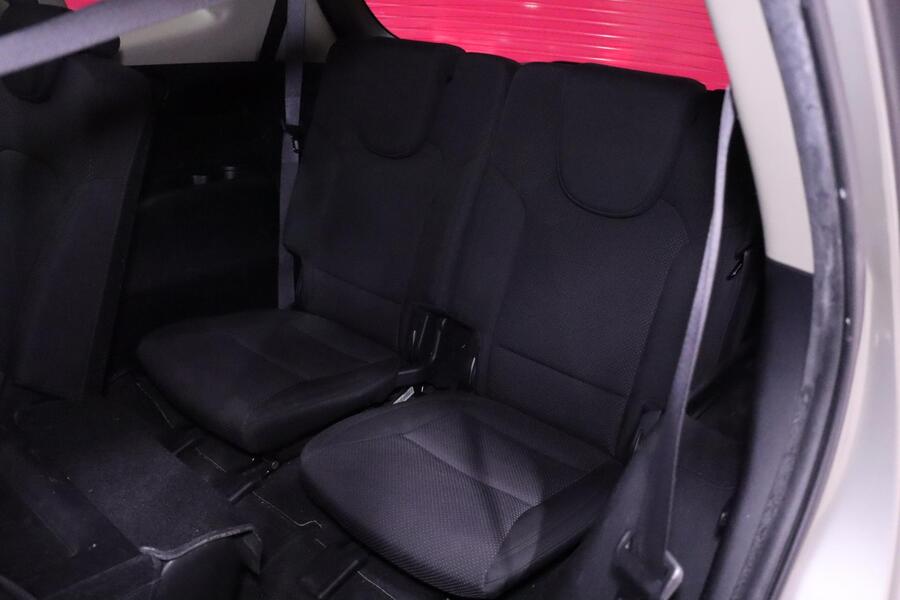 Kia Carens vaihtoauto