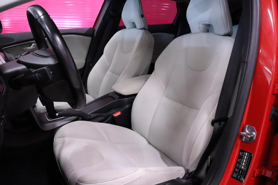 Volvo V40 vaihtoauto