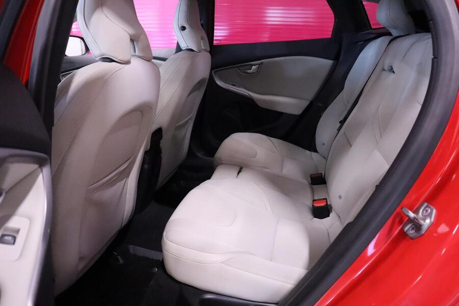 Volvo V40 vaihtoauto