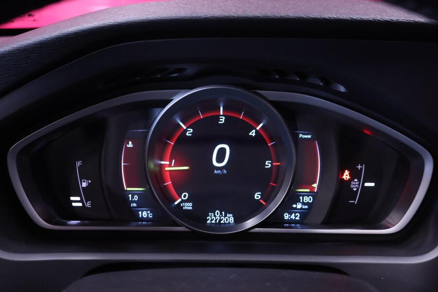 Volvo V40 vaihtoauto