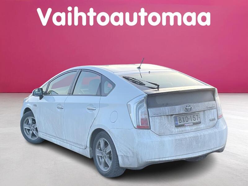 Toyota Prius Plug-in vaihtoauto