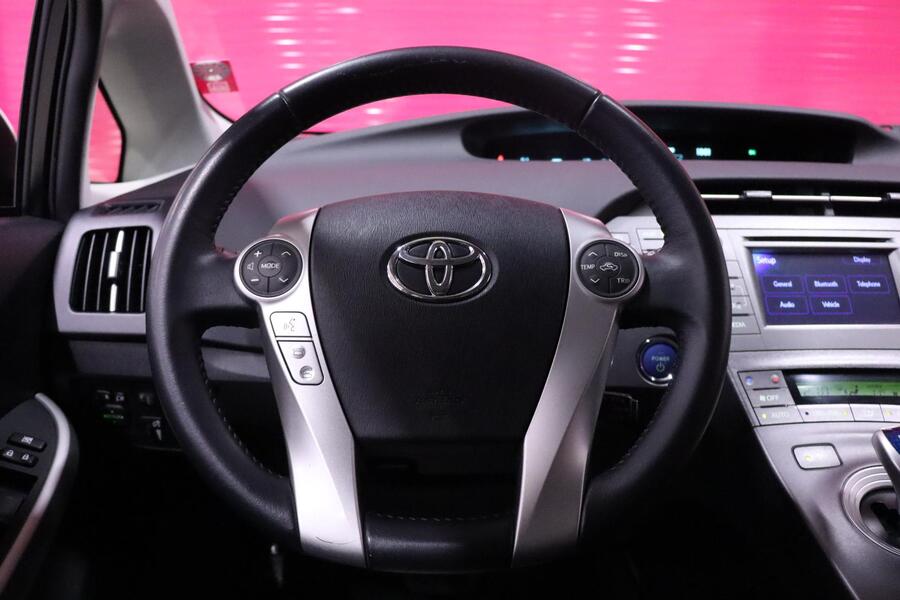 Toyota Prius vaihtoauto