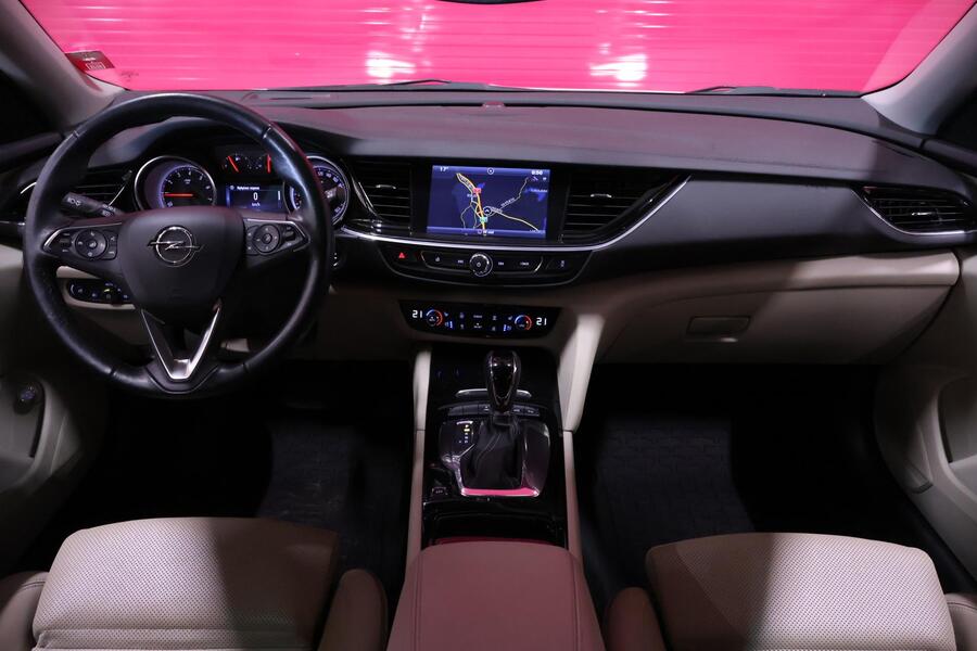 Opel Insignia vaihtoauto