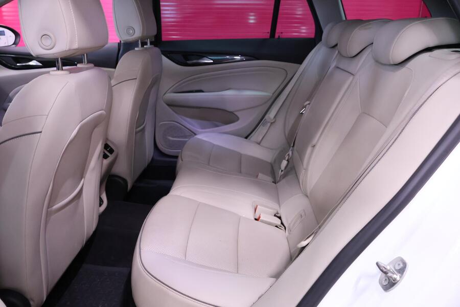 Opel Insignia vaihtoauto