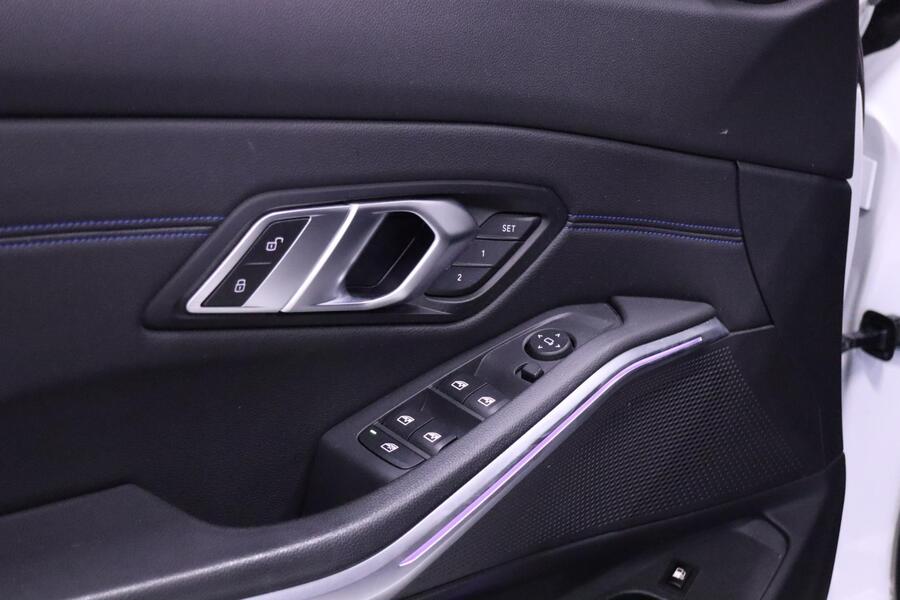 BMW 320 vaihtoauto