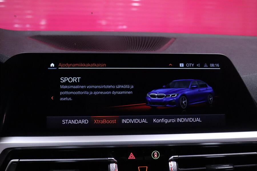 BMW 330 vaihtoauto