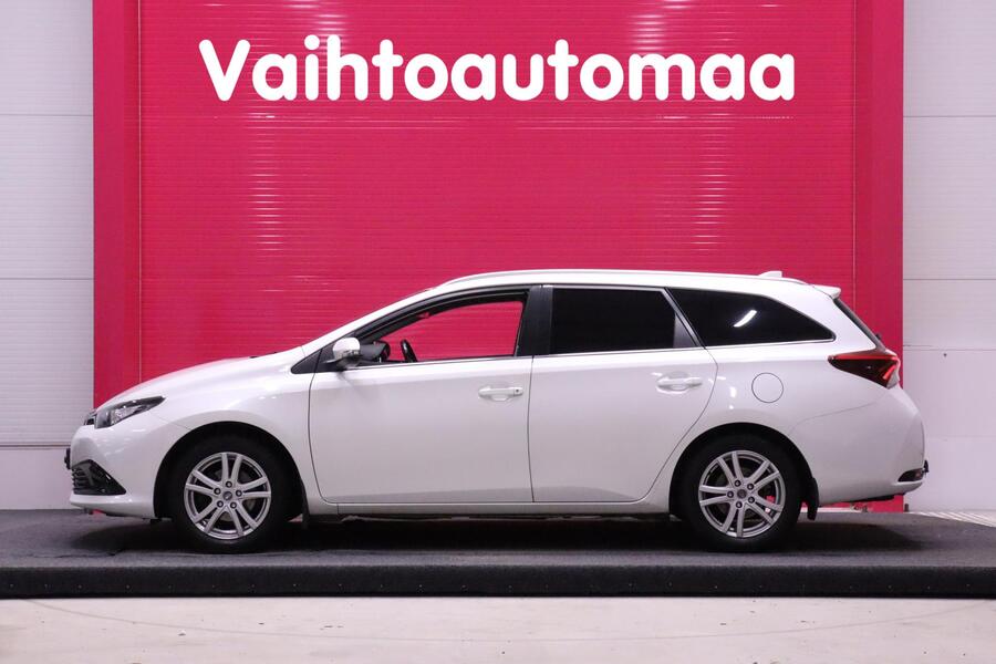 Toyota Auris vaihtoauto
