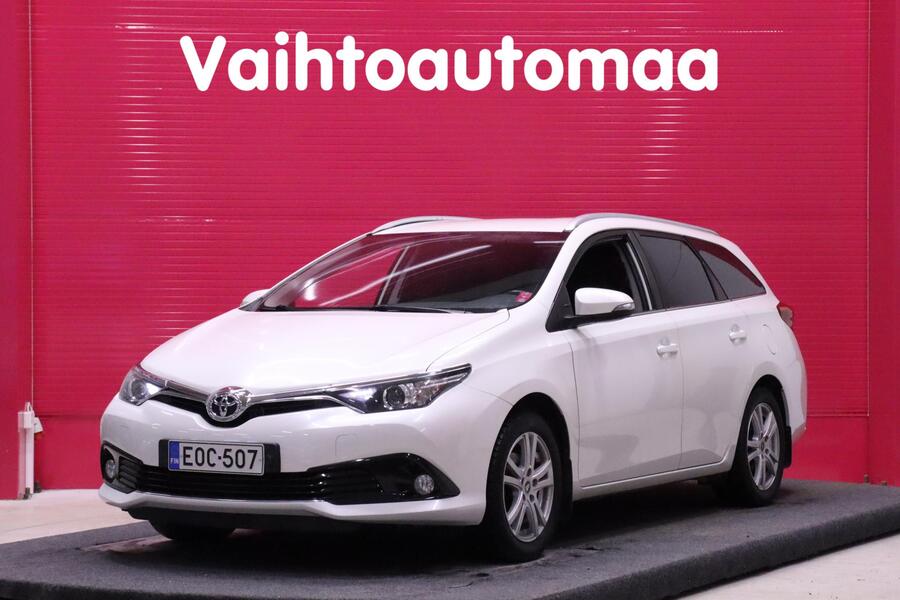 Toyota Auris vaihtoauto